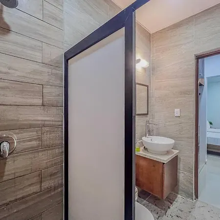 4 Bedroom Semi Luxury House In Downtown With Pool - Casa San Juan Valladolid  Exterior photo